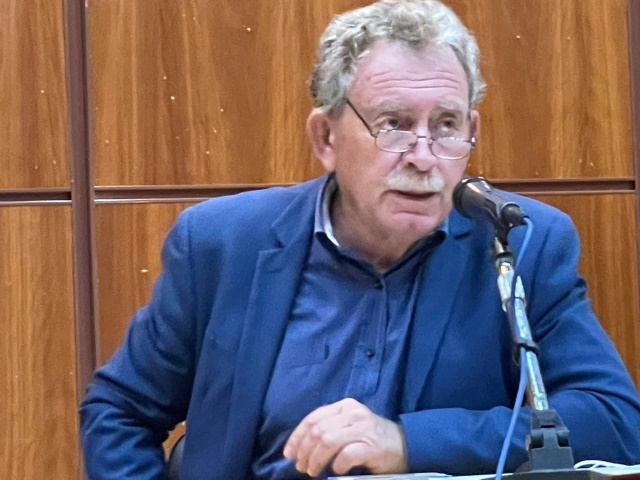 Ο δήμαρχος Σαρωνικού, Π. Φιλίππου λύνει τη σιωπή του για το πολιτικό μέλλον του (Συνέντευξη)
