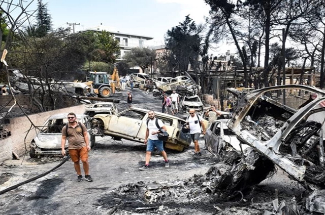 Μάτι: Το βούλευμα ζητεί ανάκριση για κακούργημα σε βάρος πρώην στελεχών της Πυροσβεστικής 