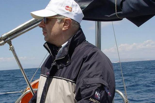 Η Πόρσε, η επίθεση, το κορίτσι από το facebook και η κοινοβουλευτική παρουσία του βουλευτή Αττικής Δ. Καβαδέλλα 
