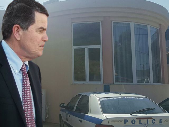Ευχαριστίες αστυνομικών προς τον Θ. Μαρτίνο για την επισκευή περιπολικού του Α.Τ. Μαρκοπούλου 