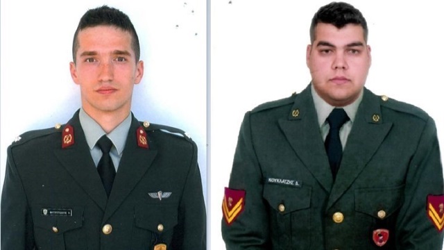 Στην αγκαλιά της μητέρας πατρίδας, τα ξημερώματα της Τετάρτης, οι δύο Έλληνες στρατιωτικοί που κρατούνταν από τους Τούρκους επί 167 ημέρες!