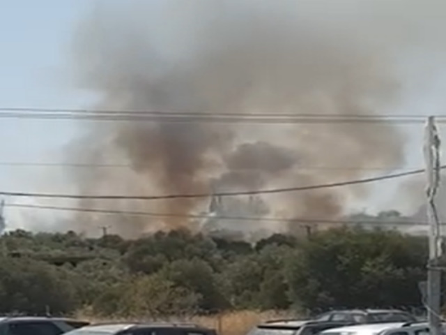 Σωτήρια η άμεση επέμβαση της Πολ. Προστασίας Κρωπίας στη φωτιά στα όρια του δήμου με το Μαρκόπουλο (Φωτός) 