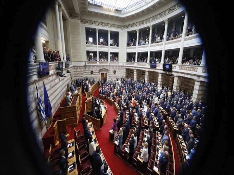 Βαθιά πόλωση και προεκλογικό κλίμα στη συζήτηση για το κράτος δικαίου 