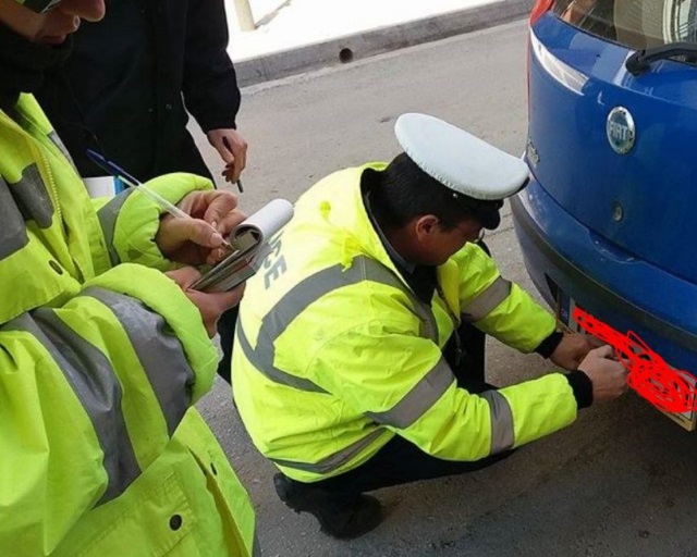 pinakiders epistrofi