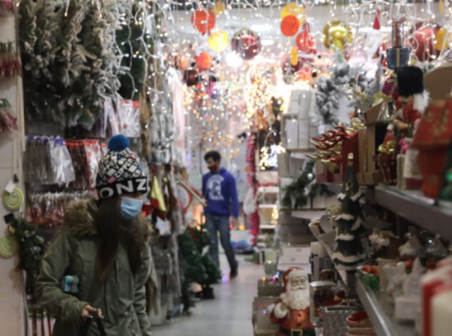 xristoygenna epoxika katastimata 3 12 20