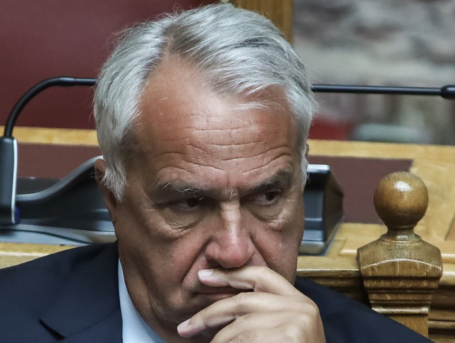 Μ. Βορίδης: Πληθαίνουν οι αντιδράσεις για την «ασυλία» του υπουργού Επικρατείας στον γάμο των ομοφύλων ζευγαριών 