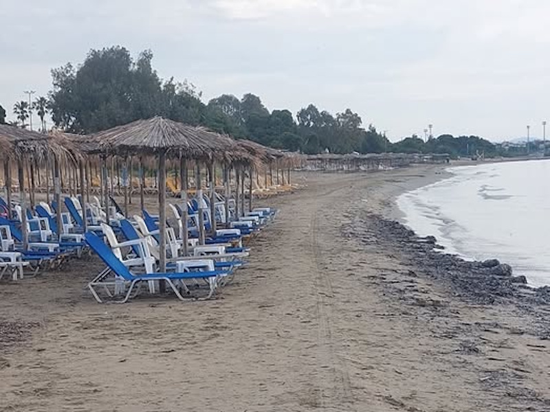 Παραλία Αρτέμιδας: Συγκλονίζει η αυταπάρνηση γυναίκας που προσπάθησε να σώσει άγνωστο άνδρα 