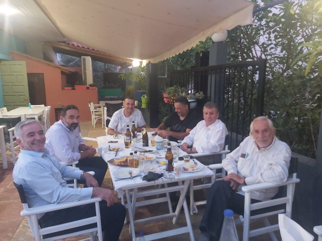 Ισ. Μάδης: Τα είπε και με τους συνεργαζόμενους (Φωτός)