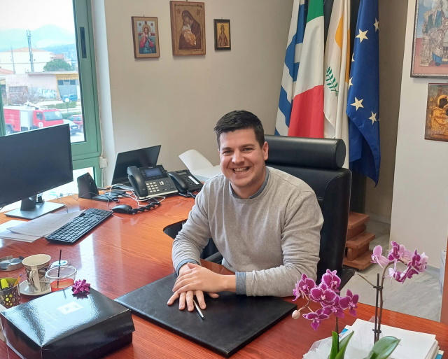 Δήμος Σαρωνικού: Διαρκείς κινήσεις βελτίωσης της καθημερινότητας των πολιτών σε πείσμα της trash tv (Συνέντευξη)