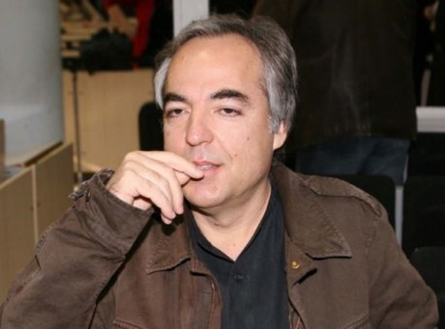 Τα... μαζεύει ο φονιάς 11 ανθρώπων Κουφοντίνας και σταματά την απεργία πείνας