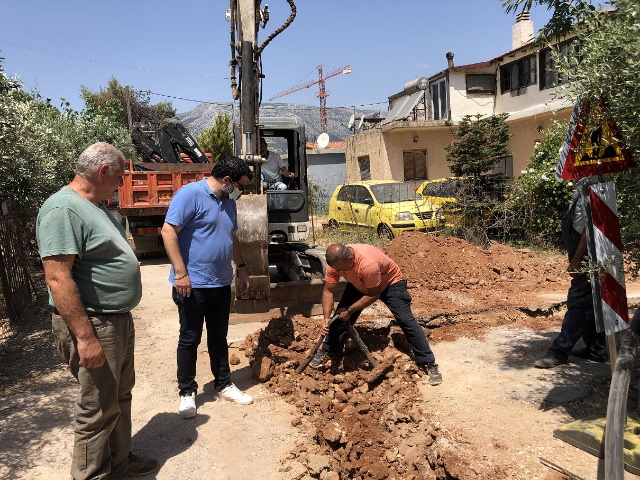 Ξεκίνησαν τα έργα υποδομής ύδρευσης στον Καρελλά Κορωπίου