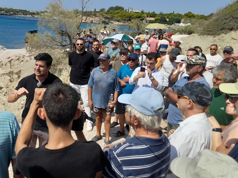 Δήμος Σαρωνικού: Ο δήμαρχος Δ. Παπαχρήστου απαντά στη στρατηγική «μην ξυπνάτε το θέμα των παραλιών» 