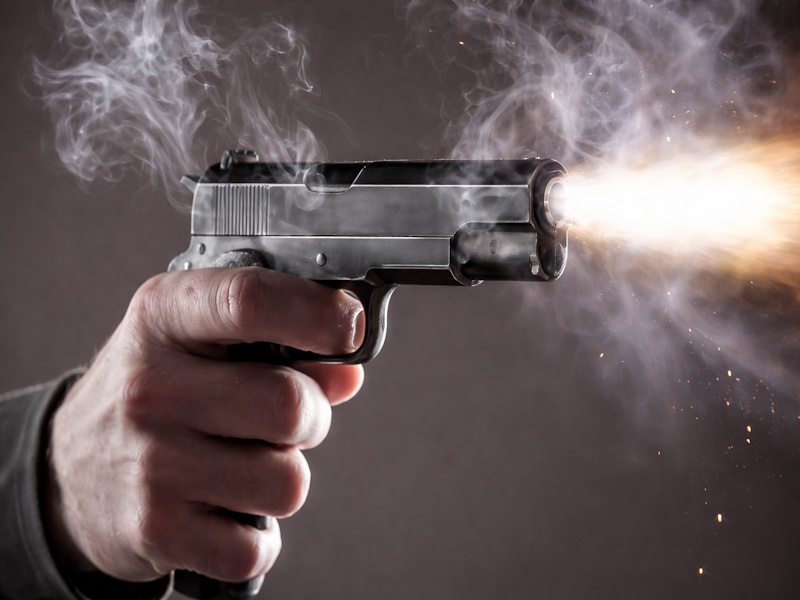 Νέα Μάκρη: Μαφιόζικη επίθεση με επτά πυροβολισμούς σε κεντρικό σημείο