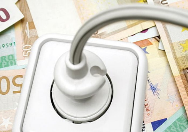 Πόσο αυξάνεται η επιδότηση ηλεκτρικού ρεύματος για όλα τα νοικοκυριά – Ανακοινώσεις Σκρέκα 
