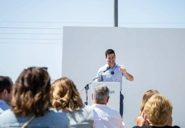 Δήμος Σαρωνικού: Η επίσημη «πρώτη» του Δημ. Παπαχρήστου με μια γιορτή αυτοδιοίκησης στα Καλύβια 