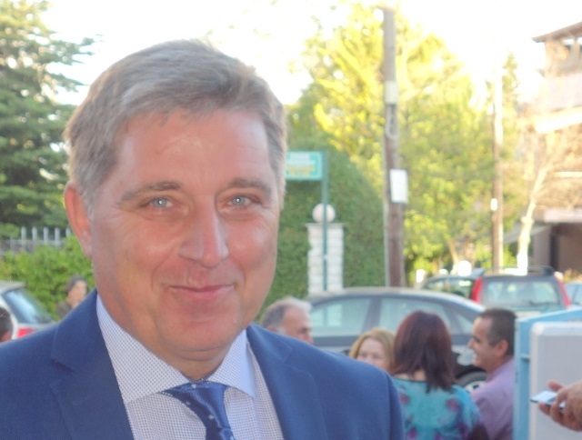 xatzidavaris apoxorisi