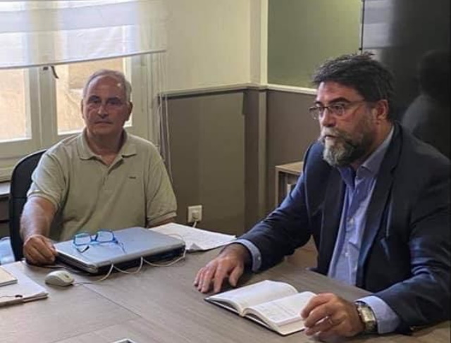 Κίνηση ματ του Βασ. Οικονόμου η συνεργασία του με τον Κορωπιώτη αντιστράτηγο ε.α. Κων. Μιχαιρίνα (Φωτό)