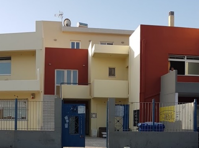 Λύκειο Πόρτο Ράφτη: Έπρεπε να παρέμβει βουλευτής του ΣΥΡΙΖΑ για να καλυφθούν εκπαιδευτικά κενά του σχολείου! 