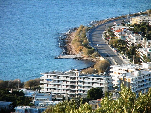 Η Σαρωνίδα πριν από 47 χρόνια! (Δείτε μια φωτογραφία – ντοκουμέντο του 1972)