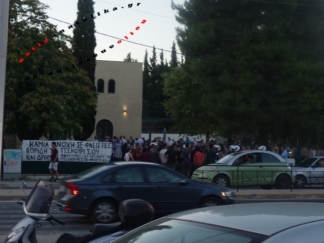 «Επίθεση» αναρχικών στη συγκέντρωση του Μ. Βορίδη στην Παλλήνη! (Φωτός & Βίντεο) 