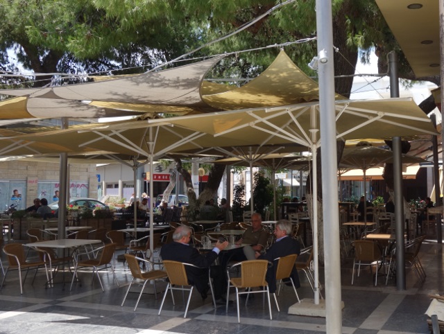 Διαφορετικά δεδομένα για τον λόγο της υβριστικής επίθεσης κατά του δημάρχου Κρωπίας, από τον ιδιοκτήτη οικοπέδου!