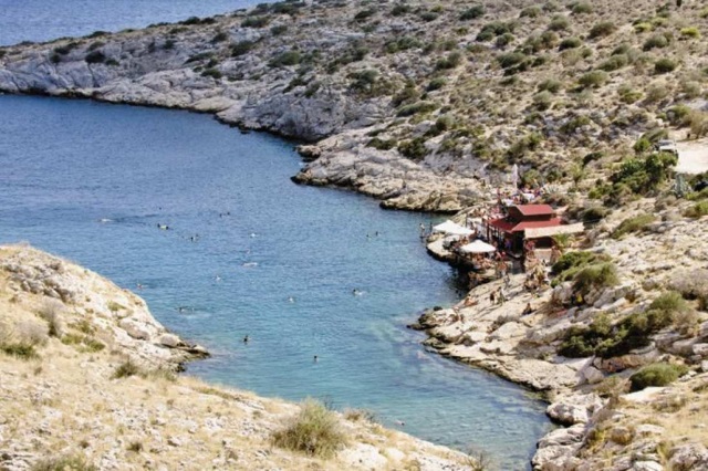 Εξιχνιάστηκε η ένοπλη ληστεία, με τραυματισμό, στα Λιμανάκια της  Βουλιαγμένης πριν από 3 μήνες 