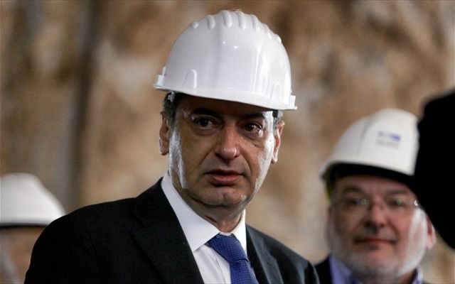 Όταν ο υπουργός Υποδομών Χρ. Σπίρτζης συνεχίζει το... δούλεμα για τον Προαστιακό σε Ραφήνα και Λαύριο!